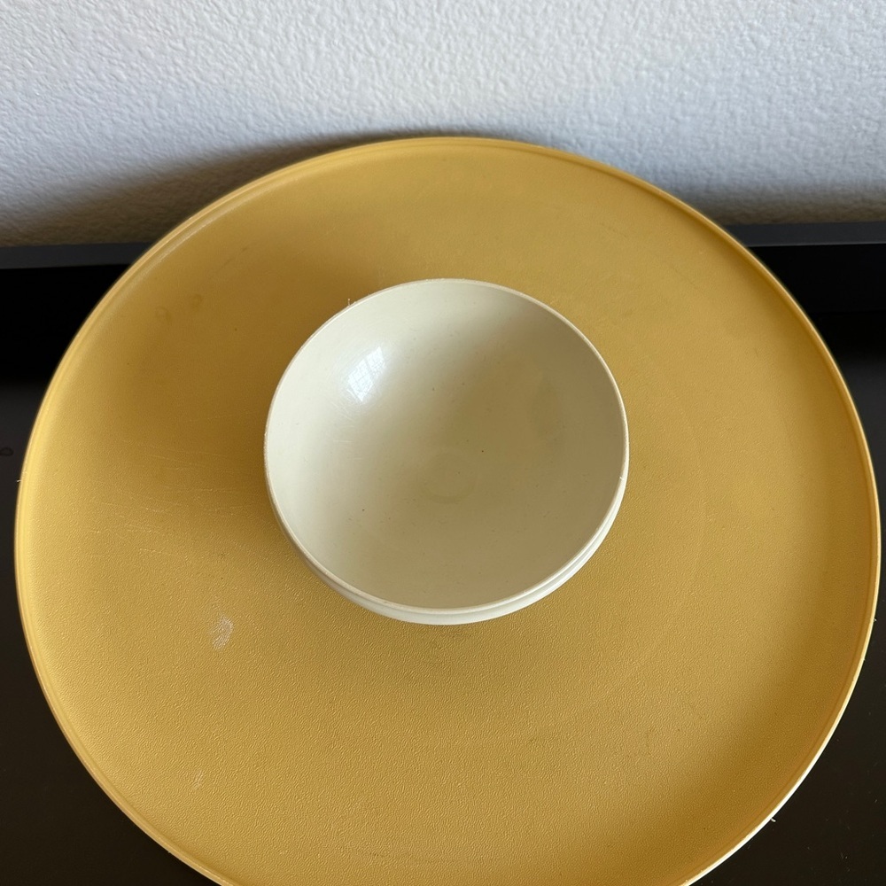 Tupperware Cream and Gold Chip and Dip Set Modern Design